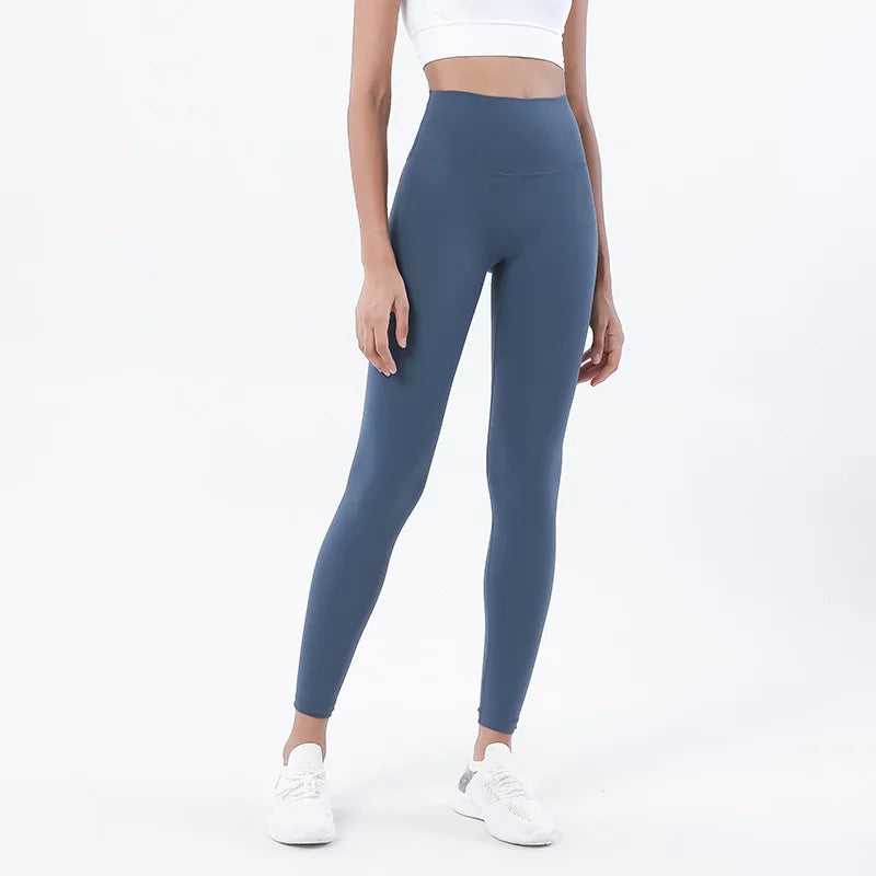 Feel Weightless. Look Amazing. Seamless High-Waist Leggings with a Second-Skin Feel and Flattering Push-Up Design.