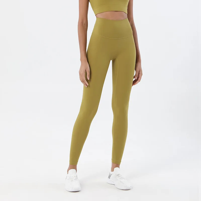 Feel Weightless. Look Amazing. Seamless High-Waist Leggings with a Second-Skin Feel and Flattering Push-Up Design.