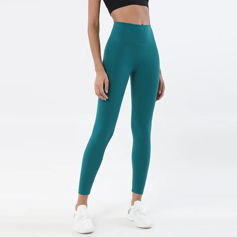 Feel Weightless. Look Amazing. Seamless High-Waist Leggings with a Second-Skin Feel and Flattering Push-Up Design.