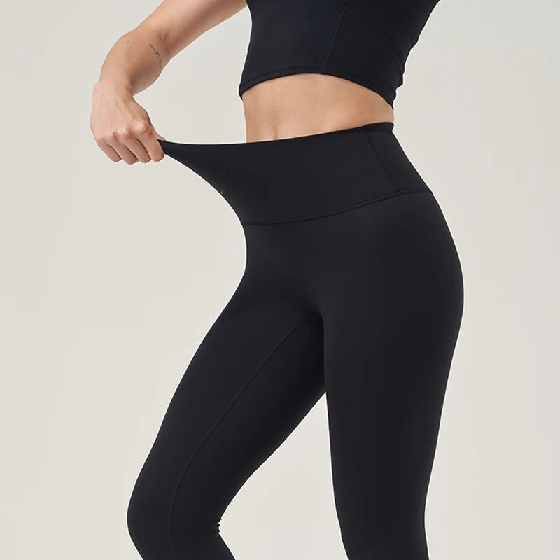 Feel Weightless. Look Amazing. Seamless High-Waist Leggings with a Second-Skin Feel and Flattering Push-Up Design.