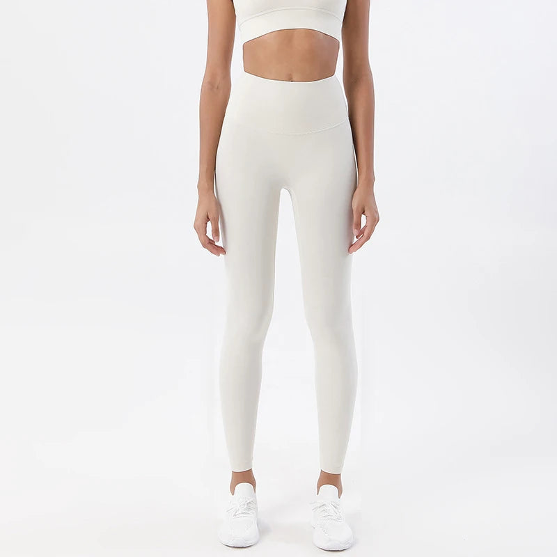 Feel Weightless. Look Amazing. Seamless High-Waist Leggings with a Second-Skin Feel and Flattering Push-Up Design.