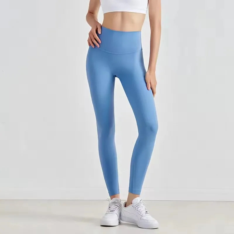 Feel Weightless. Look Amazing. Seamless High-Waist Leggings with a Second-Skin Feel and Flattering Push-Up Design.