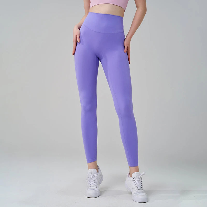 Feel Weightless. Look Amazing. Seamless High-Waist Leggings with a Second-Skin Feel and Flattering Push-Up Design.